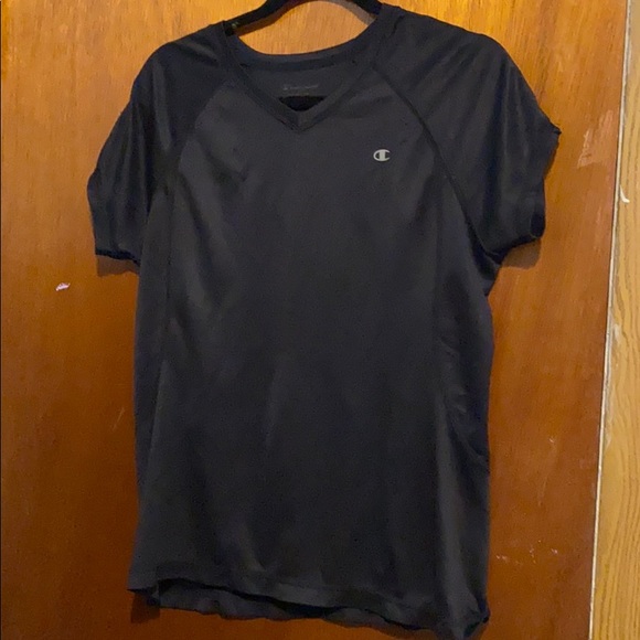 Champion women’s black shirt. Size Large - Picture 5 of 5